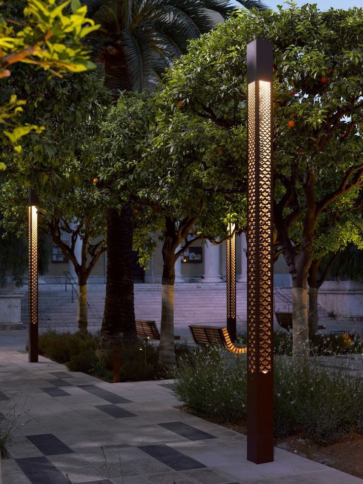 Decorative Lighting Pole — Modern